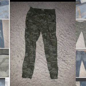 Camouflage women’s joggers